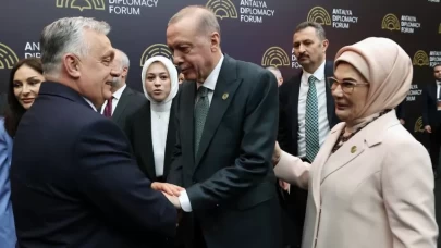 Emine Erdoğan, BM Sürdürülebilir Kalkınma Çözümleri Ağı Başkanı Sachs ile görüştü