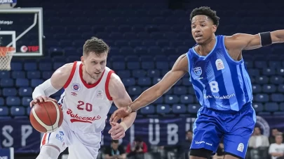 Bahçeşehir Koleji geriden gelip kazandı