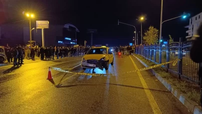Bingöl'de taksinin çarptığı üniversiteli kız öğrenci ağır yaralandı