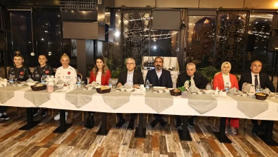 A Milli Kadın Futbol Takımı’na Sivas'ta moral yemeği