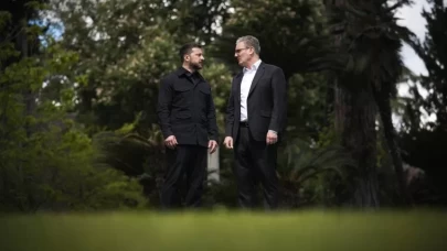 Starmer ve Zelenskiy Roma’da görüştü