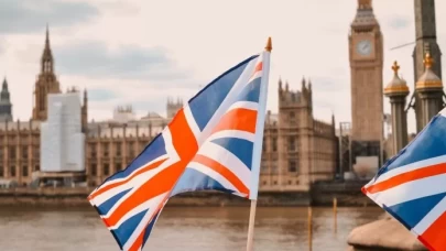 İngiltere: İsrail, yardım çalışanlarına saldırılarını incelemeli