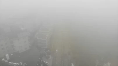 İstanbul Anadolu Yakası'nda sis etkili oldu