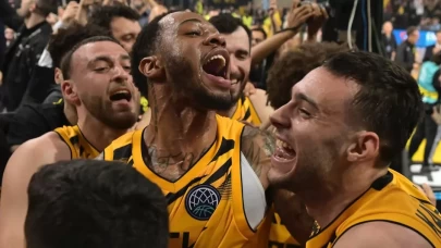 AEK, Nanterre’yi farklı geçerek adını Dörtlü Final’e yazdırdı