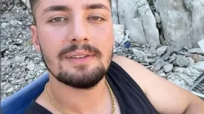 MOTOSİKLETLİ SALDIRGANLAR, GENÇİ BAŞINDAN VE KOLLARINDAN VURDU