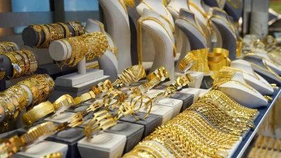 Altın fiyatları rekor seviyelere ilerliyor