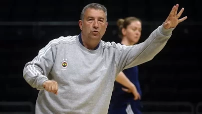 Fenerbahçe Opet Başantrenörü Mendez: Çok iyi bir takıma sahibiz