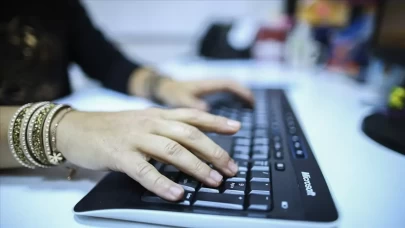 Depremin ardından kamu çalışanlarına idari izin