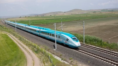 Ankara-İzmir arası 3 buçuk saate düşecek