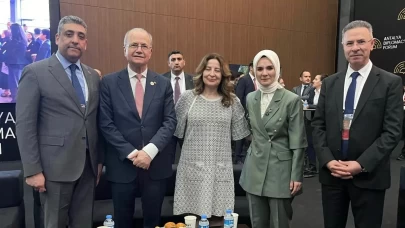 Bakan Göktaş, Filistin Başbakanı Mustafa ve eşiyle görüştü