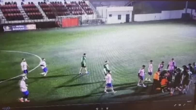 Halı saha maçı yaparken fenalaşıp hayatını kaybetti