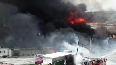 İkitelli'de kimya deposunda yangın! Çok sayıda itfaiye sevk edildi