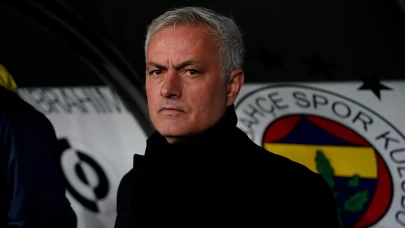 Jose Mourinho Trabzonspor karşısında kadroyu yeniledi