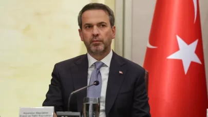 Bakan Bayraktar, Bakü'de ikili görüşmeler gerçekleştirdi