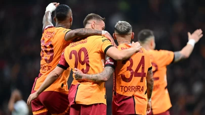 Galatasaray, üç puanı 2 golle aldı
