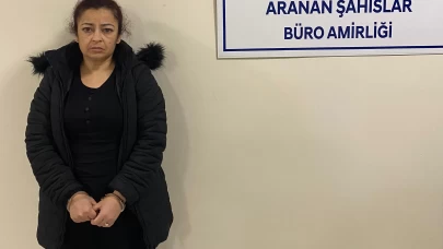 Kütahya'da polis, 62 yıl cezalı firari kadını yakaladı