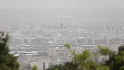 Şanlıurfa'da toz taşınımı etkili oluyor
