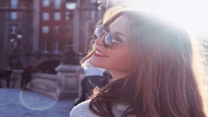 Hangi yüze hangi gözlük uyar? Yüz şekline göre güneş gözlüğü seçimi nasıl yapılır?