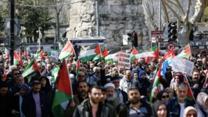 İstanbul Gazze için ayakta