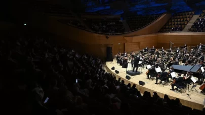 CSO Ada Ankara’da duygusal bir kantat prömiyeri