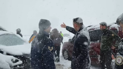 Samsun’da kar felaketi: 21 araç birbirine girdi