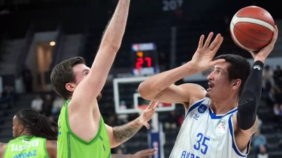 Anadolu Efes, TOFAŞ'ı farklı geçti
