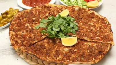 Lahmacun kilo aldırır mı?