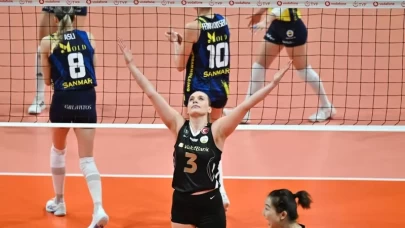 VakıfBank şampiyonluk, Fenerbahçe ise seri için sahaya çıkacak