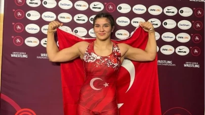 Nesrin Baş'tan Avrupa Güreş Şampiyonası'nda gümüş madalya