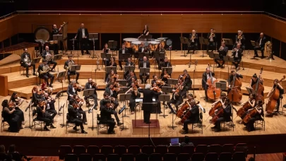 Tarihin fısıltısı notalara döndü