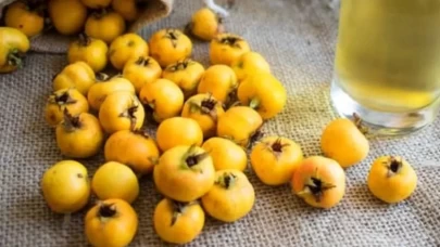 Kalp dostu, bağışıklık güçlendirici ve cilt yenileyici! Alıç sirkesinin şaşırtıcı faydaları!