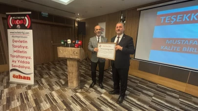 TÜMBİFED Genel Başkanı Mehmet Hüsrev’e “Milli Duruş Beratı”