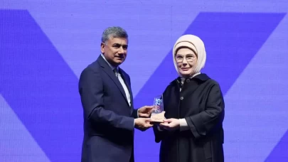 Emine Erdoğan'a Küresel Donörler Forumu'ndan "En İyi Kadın Lider Ödülü"
