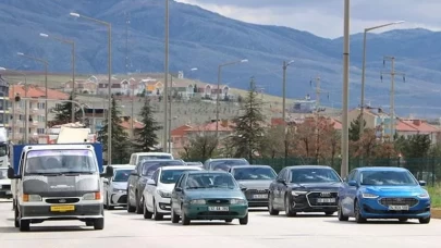 9 günlük bayram tatili bitti, dönüş çilesi başladı!