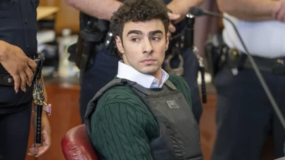 UnitedHealthcare CEO'su Thompson'ı öldüren Mangione'ye idam istenecek