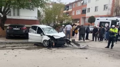 Çorum'da iki araç çarpıştı: 7 yaralı