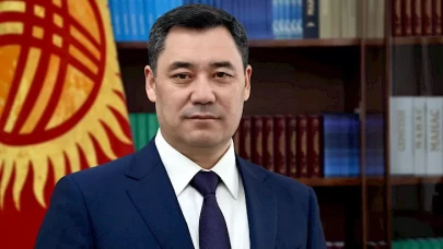 Kırgızistan Cumhurbaşkanı Caparov, Semerkant'ta bir dizi görüşme gerçekleştirdi