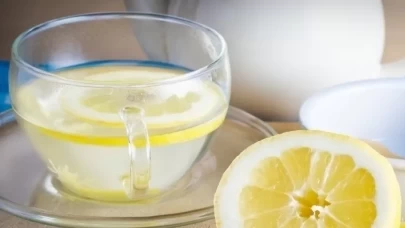 LİMONLU SU RUTİNİ İLE VÜCUDUNUZA İYİLİK YAPIN