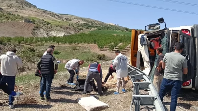 Adıyaman'da devrilen hafriyat kamyonunun sürücüsü öldü