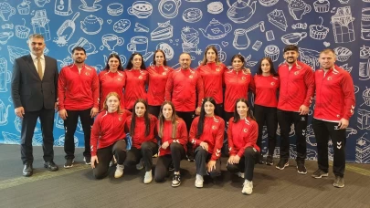 Kadın Güreş Milli Takımı, Avrupa Şampiyonası için Slovakya’ya gitti