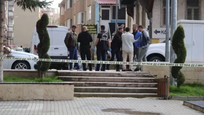 Korku dolu anlar! Kastamonu’da binada el bombası bulundu