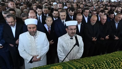 Mevlüt Çavuşoğlu'nun babası için cenaze töreni düzenlendi