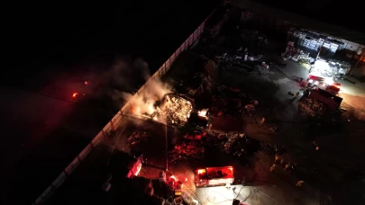 Manisa’da geri dönüşüm tesisinde yangın