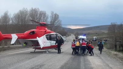 Sivas’ta öğretmenleri taşıyan minibüs kazaya karıştı: 15 yaralı