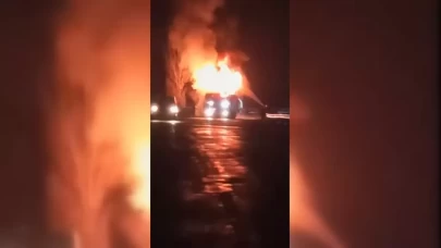 Bilecik'te korkutan görüntüler: Seyir halindeki tır alev aldı