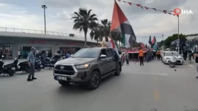 Kuşadası’nda Filistin’e destek yürüyüşü
