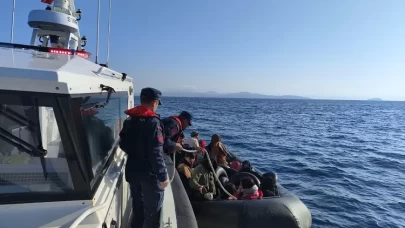 İzmir'de 74 düzensiz göçmen yakalandı!