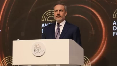 Bakan Fidan: Türkiye krizlerin tam kalbinde ama çözümün merkezindedir