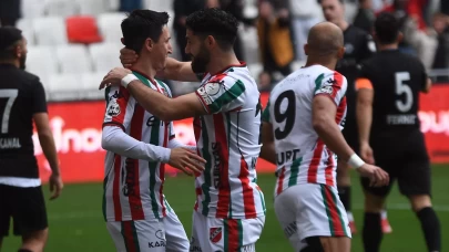 Karşıyaka'dan Kuşadasıspor'a 5 gol!