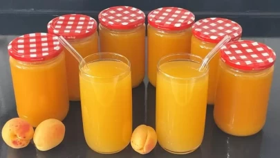 Evde Kayısı Suyu Yapımı: Lezzetli ve Sağlıklı Bir Alternatif